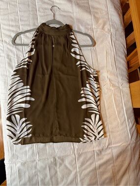 Rose & Olive Olive Halter Camisole with White Leaf Motif